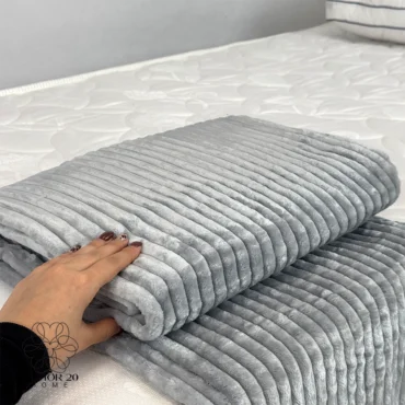 پتو مسافرتی دو نفره چهارفصل دکتر بیست مدل Kara (طوسی روشن) کد 31203